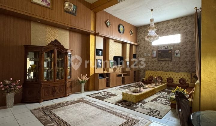 Commercial Shop House, Roadside, Strategically Located in City Center