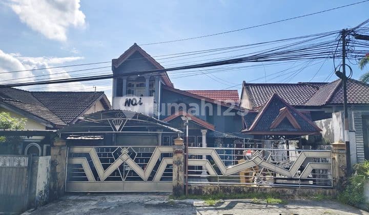 Rumah Posisi Strategis & Aksesibilitas Baik-berada Di Tengah Kota