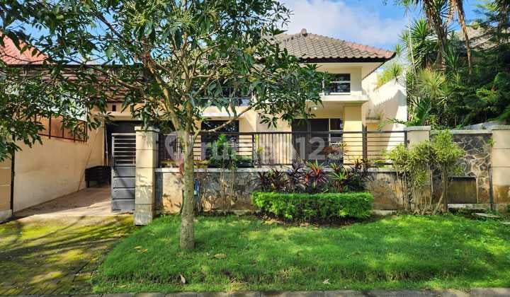 Dijual Rumah Mewah Full Furnish Araya 216m2 5ķt 3km