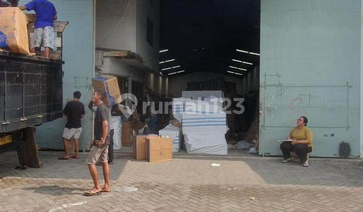 Gudang Siap Pakai Margomulyo Permai Surabaya