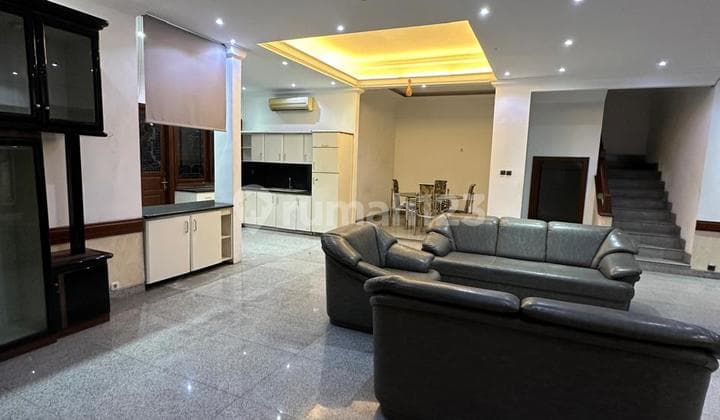 Favorite Location House Graha Famili Surabaya