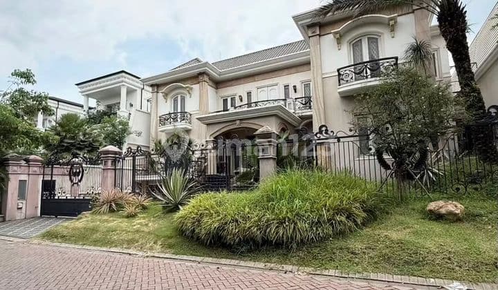 Rumah Sultan Graha Family Golf View - Investasi Istimewa