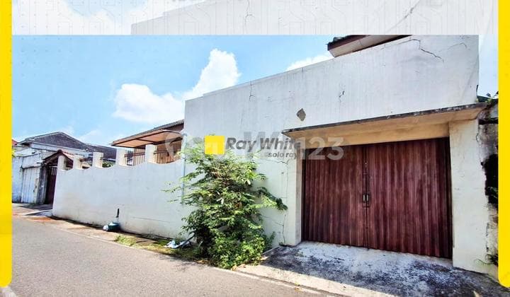Spacious Strategic House in Kratonan Serengan, Solo City Business Center