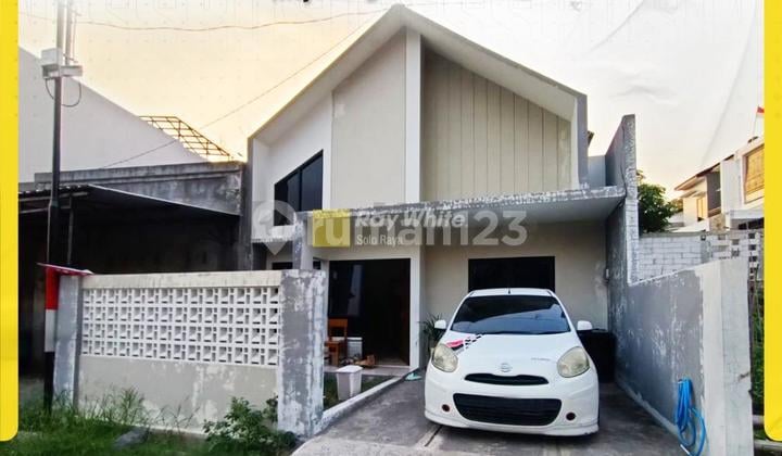 For Sale: Modern Minimalist House in Mojosongo, Solo, Comfortable Environment near Taman Jayawijaya Area