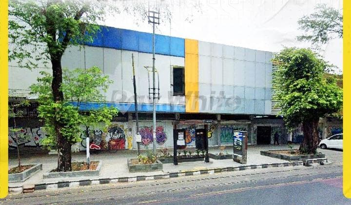 For Sale: Shop House Investment Asset, Ready for Business, Serengan Kemlayan, Main Road Slamet Riyadi, Solo