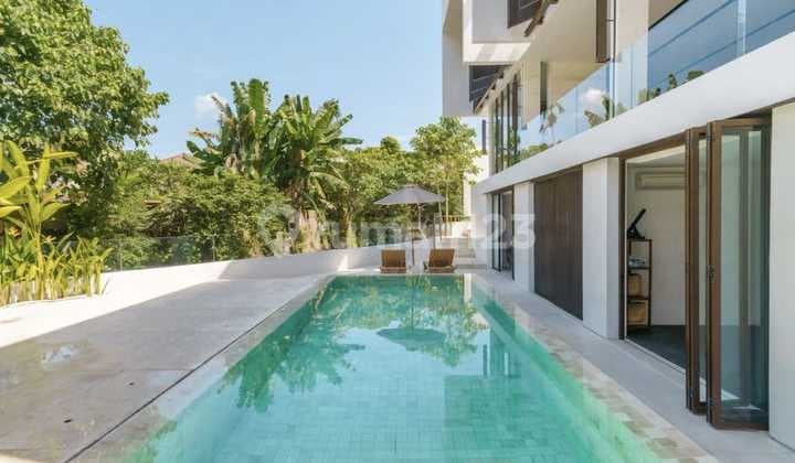 Ultra-Luxury 4Br Modern Estate With Gym & Sauna In Prime Umalas