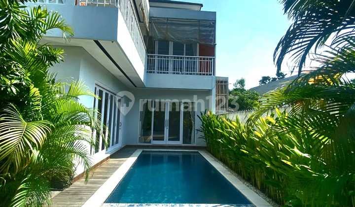 3 Bedrooms for Sale in Pererenan