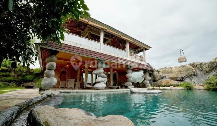Blue Lagoon Villas