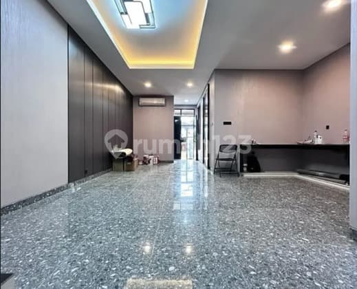 For Sale & For Rent House in Tebet Barat, South Jakarta