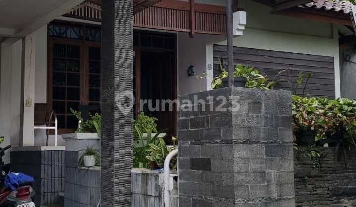 RUMAH BESAR IDEAL RUMAH TINGGAL LOKASI STRATEGIS