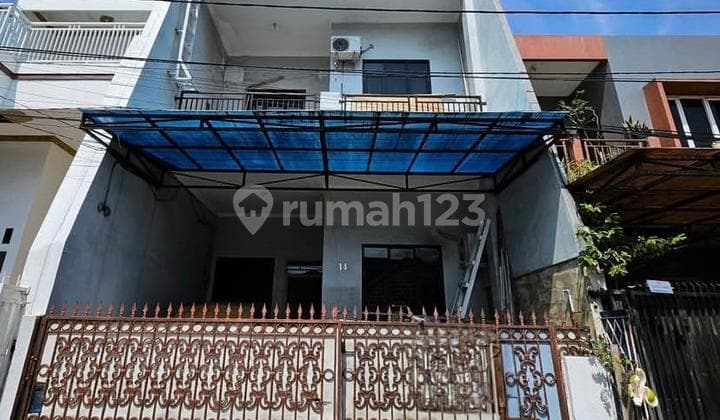 Rumah 2 Lantai Siap Huni di Kawasan Nyaman dan Strategis
