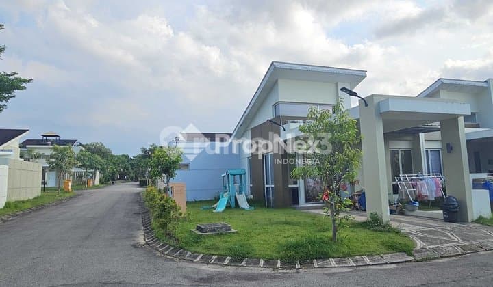 For Sale, Renovated House, Hook Position at Orchard Park