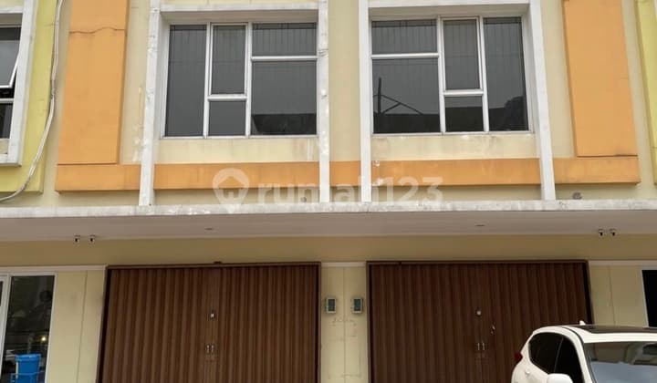 For Quick Sale: Mrs. Row of Shophouses at Arcadia Grande Serpong