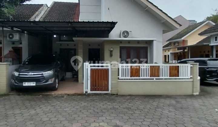 Dijual Rumah Modern Minimalis Semi Furnished Hook Rumah Bagus SHM di Gg. Buntu, 55285, Mlati