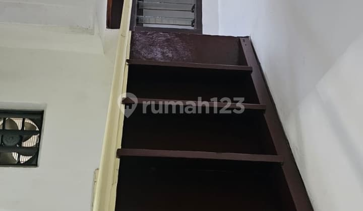 Dijual Rumah di Perumahan Griyo Semampir