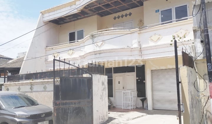 Disewakan Rumah di Babatan Pantai