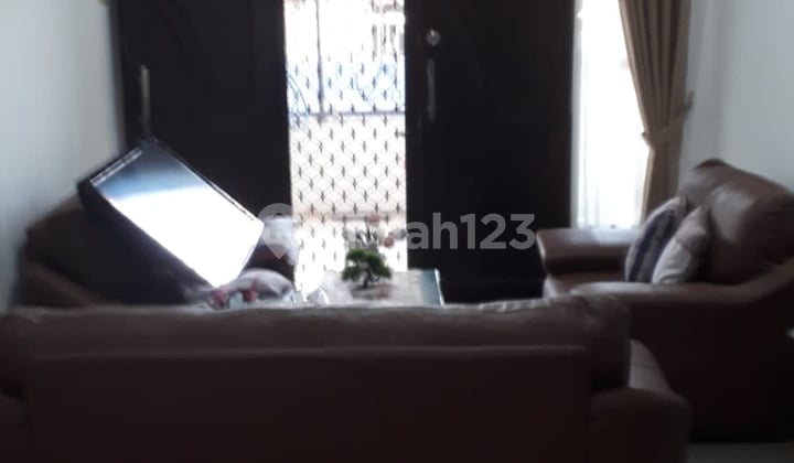 Disewakan Rumah Full Furnish di Darmo Permai Utara