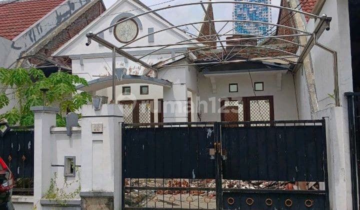 Dijual Rumah Hitung Tanah di Graha Sampurna