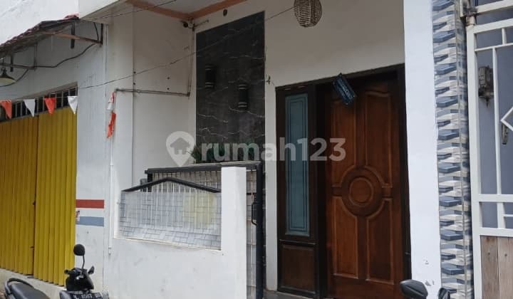 Dijual Rumah di Setro