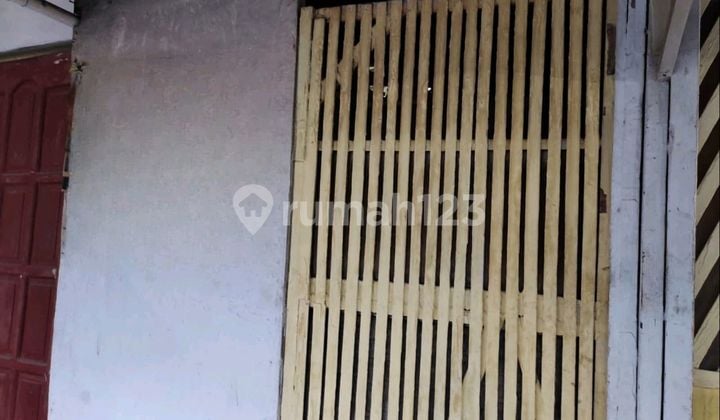 Rumah Rusak Hitung Tanah Lidah Kulon Nol Jalan Raya Rumah Rusak Hitung Tanah Lidah Kulon Nol Jalan Raya