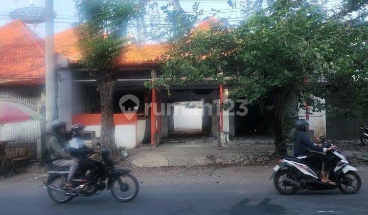 Disewakan Rumah Raya Tambaksarj (Bekas Warkop Lokasi Strategis)