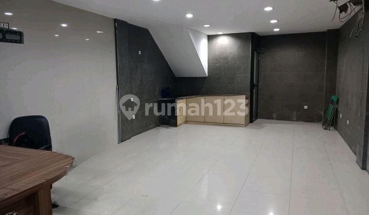 Sewa Ruko Pucang Anom Timur. Investasi Usaha Lokasi Ramai Sewa Ruko Pucang Anom Timur. Investasi Usaha Lokasi Ramai