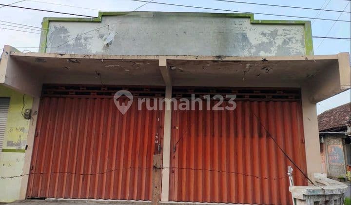 Disewakan Toko Jalan Raya Lakarsantri. Lokasi Ramai Diantara Perumahan