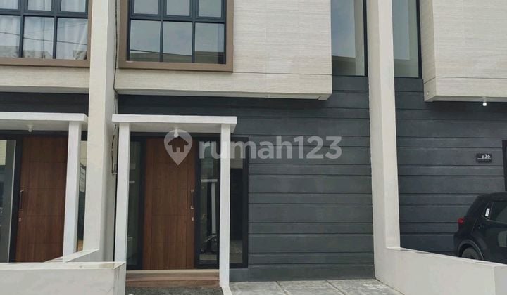 Baru Gresshunian Nyaman Lokasi Strategis