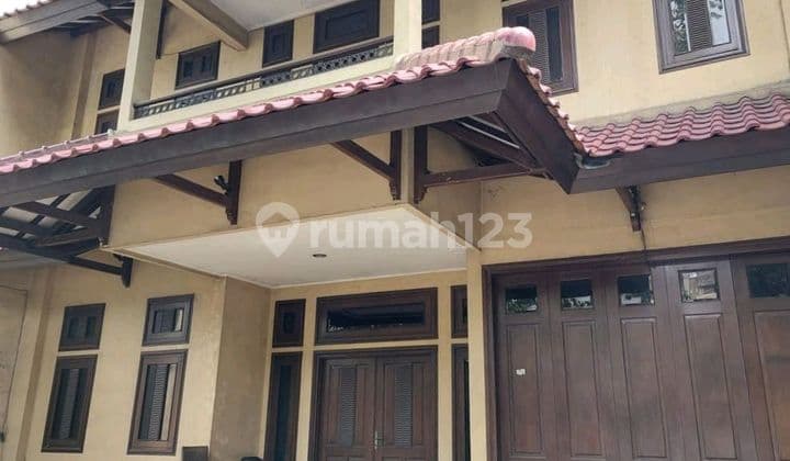 Ngagel Jaya House Strategic for Central Crowded Area Location