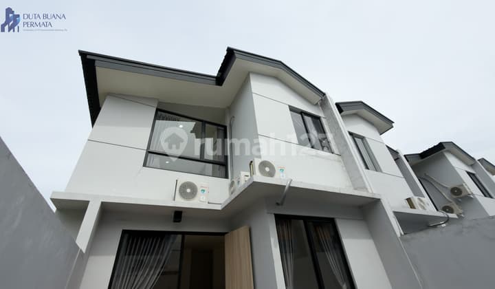 Selling Rolling Hills Karawang House Unfurnished