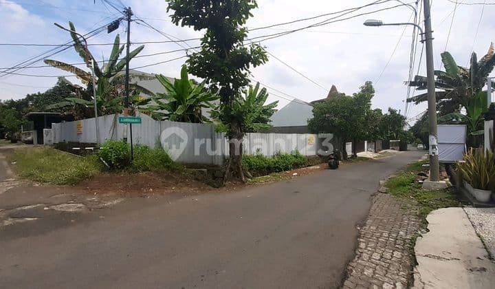 Land for Rent on Sawunggaling Street, Banyumanik.