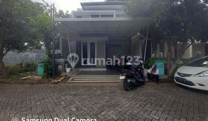 Rumah Dekat Kampus Undip,Grahaestetika