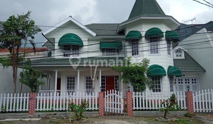 Dijual Rumah Lokasi Wonocolo Surabaya