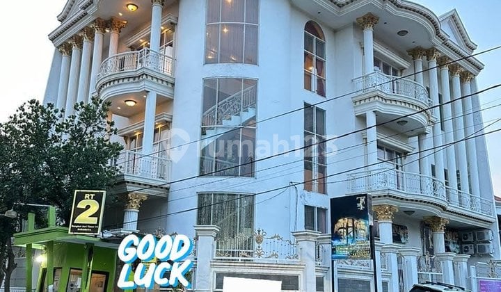 Dijual Rumah Mewah Lokasi Rungkut Asri Surabaya