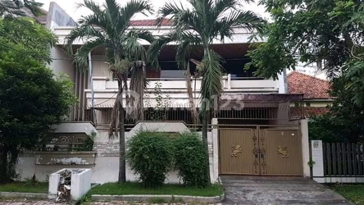 Dijual Rumah 2 Lantai Tengah Kota Surabaya Strategis