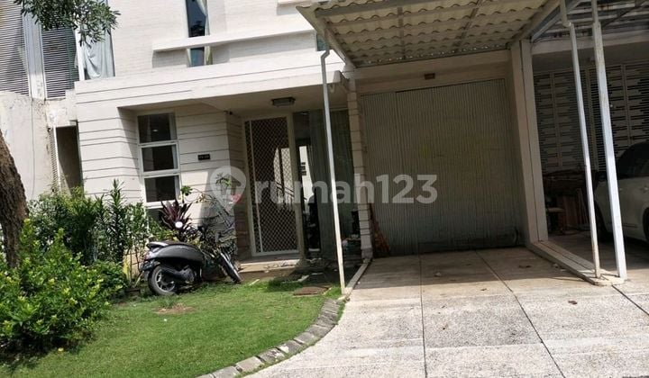 Dijual Minimalis di Malibu Beach Pakuwon City 2 Lantai Semi Furnish Siap Huni Sdh Ready Solar Wika
