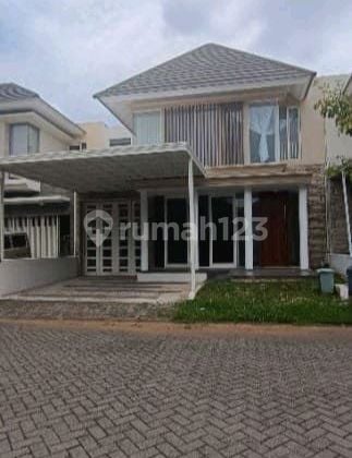 Dijual/Sewakan Rumah Minimalis 2 Lantai Siap Huni di Greenlake Surabaya Barat