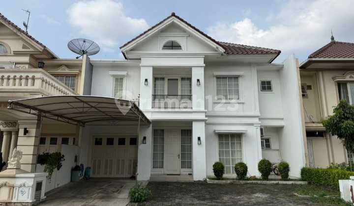 Dijual Rumah Villa Bukit Regency 3 Pakuwon Indah Siap Huni Semi Furnish