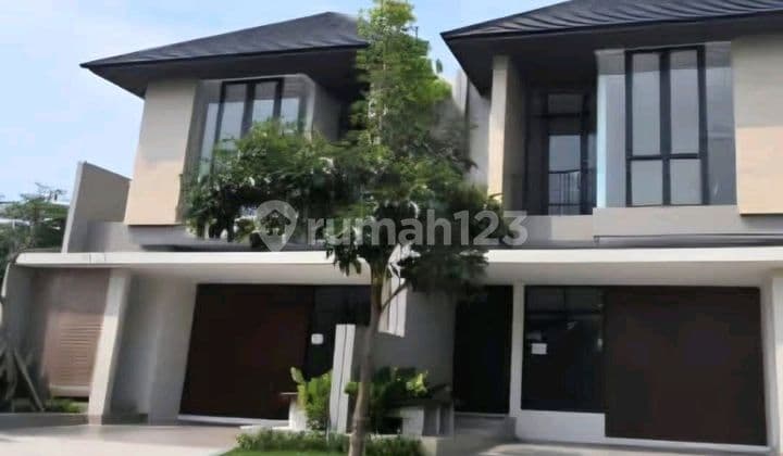 For Sale New Gress Woodland West Surabaya House