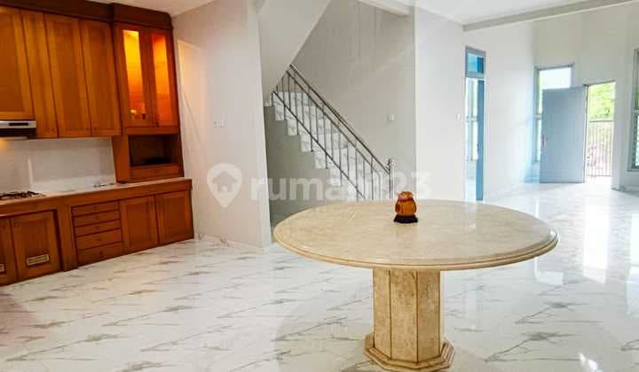 For Sale Beautiful Move-in Ready House