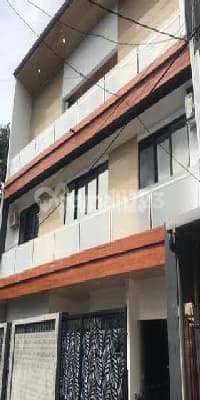 Rumah Dan Kost 3 Lantai Di Cigadung Indah Bandung