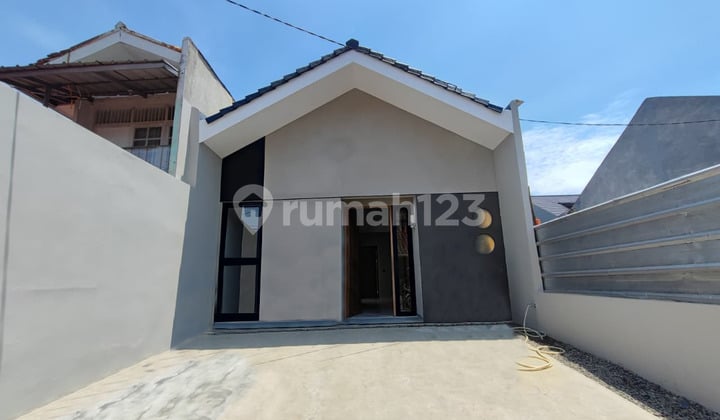 New Japan Style Elegant Design House in Kopo Permai Bandung