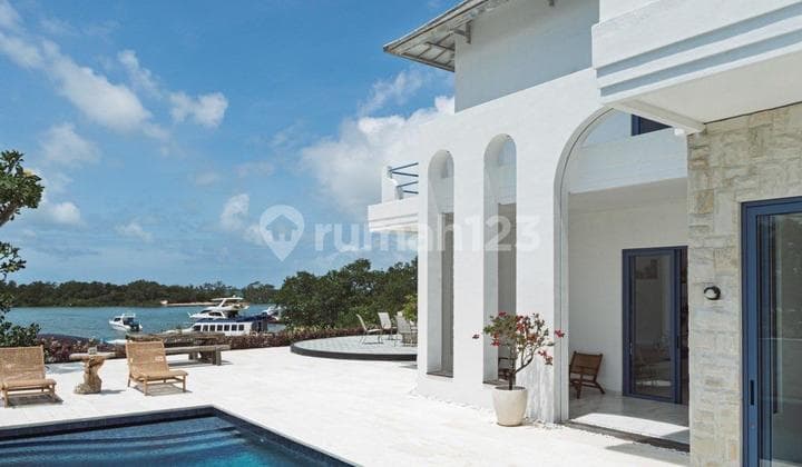Villa Keren Furnished With Ocean View in Nusa Dua Bali