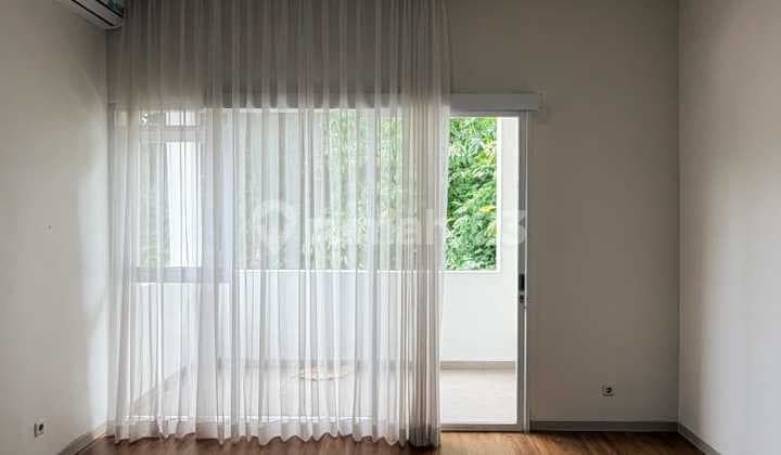 Rumah Modern Estetik dengan View Alam di Awiligar