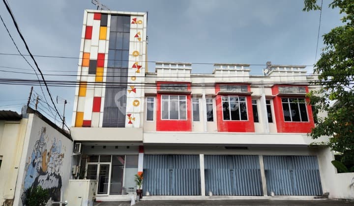 Sewa ruko 2 lantai di Gilingan Banjarsari Solo dekat masjid zayed