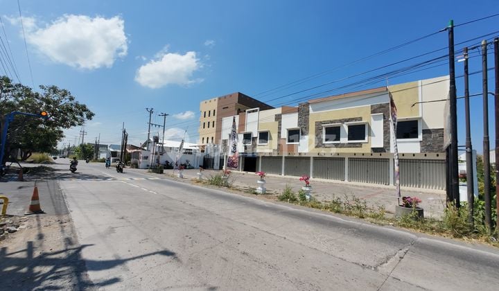 Ruko 2 lantai di Wirogunan Kartosuro Solo dekat luwes