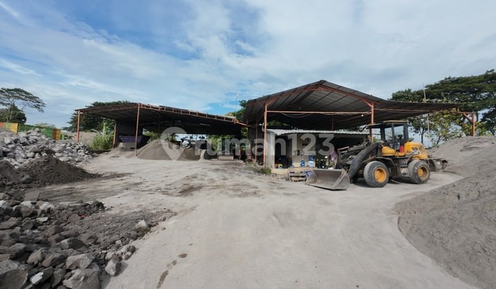 The sand production business in Kebonarum Klaten is already operational, including equipment.