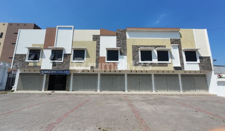 Ruko baru murah di Wirogunan Kartasura Solo dekat Luwes