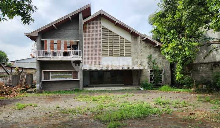 Ruang Usaha 2000 M2 di Jebres Dekat Pasar Gedhe& St Balapan Solo