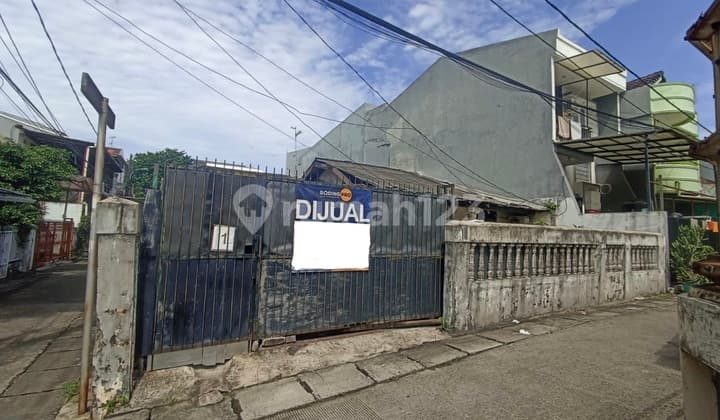For Quick Sale Standard House Bcs Kelapa Gading Strategic Location Certificate of Ownership